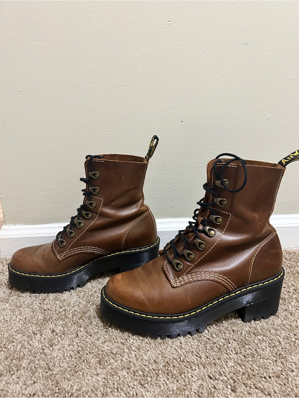 Leona Women’s Farrier Leather Heeled Boots Dr Martens